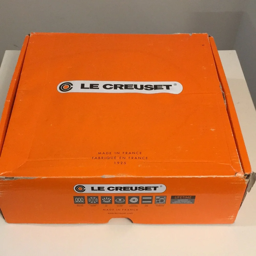 Le Creuset brand new